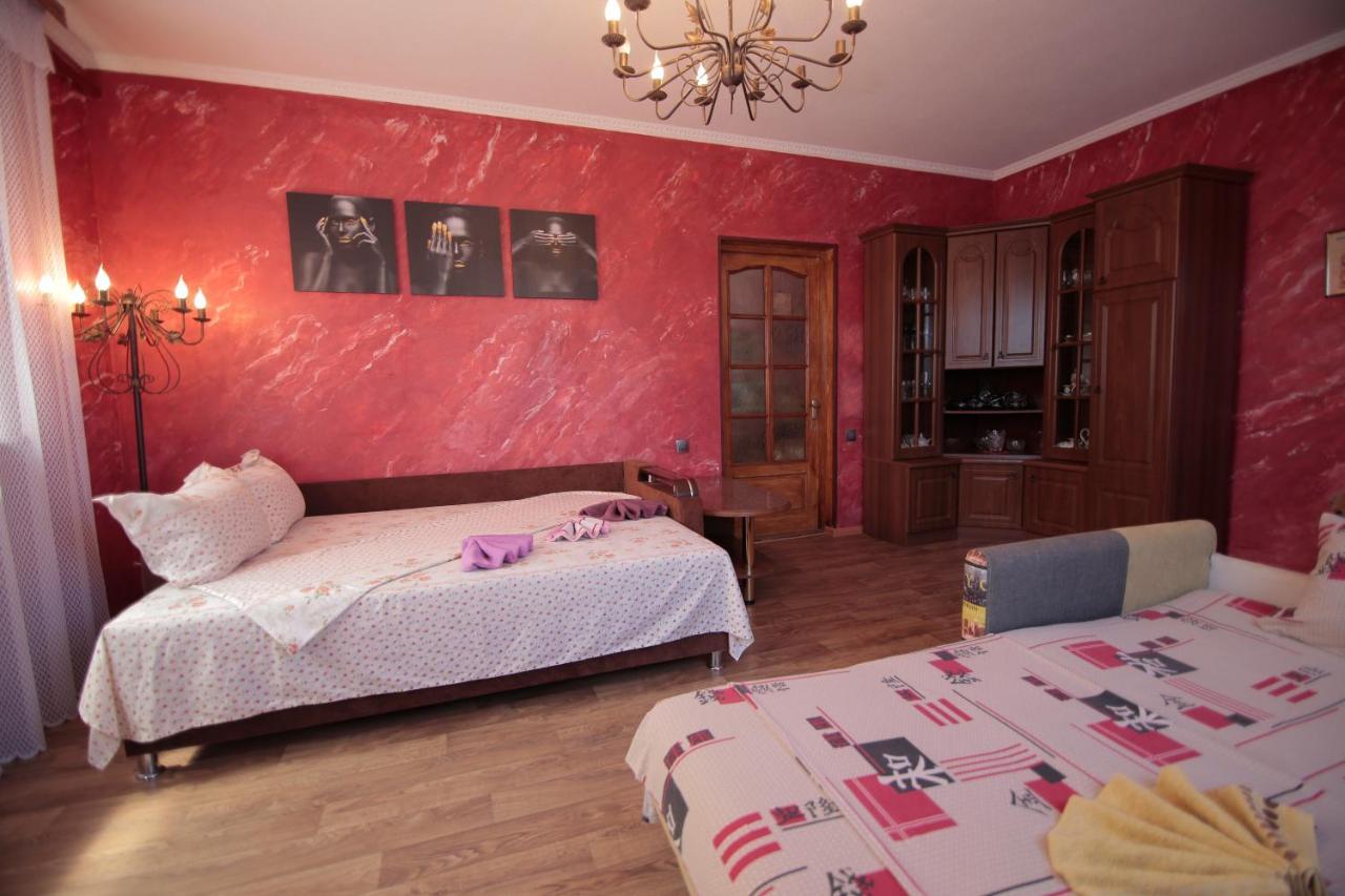 Guest House Kamenny Dom 카롤리노 부하즈 외부 사진