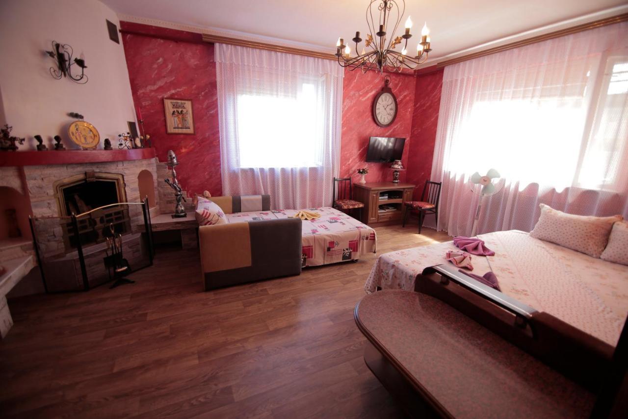 Guest House Kamenny Dom 카롤리노 부하즈 외부 사진