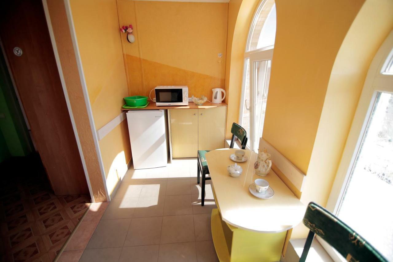 Guest House Kamenny Dom 카롤리노 부하즈 외부 사진
