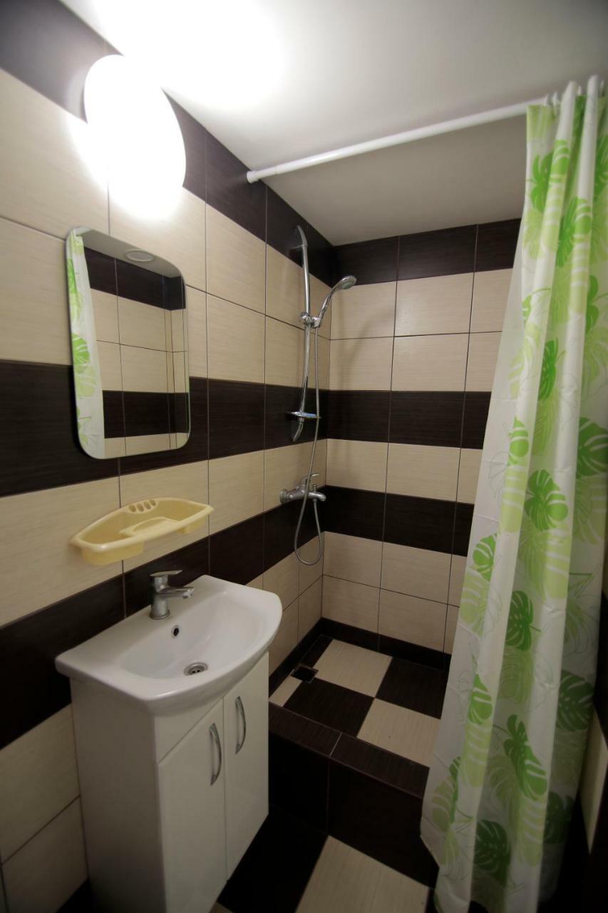 Guest House Kamenny Dom 카롤리노 부하즈 외부 사진