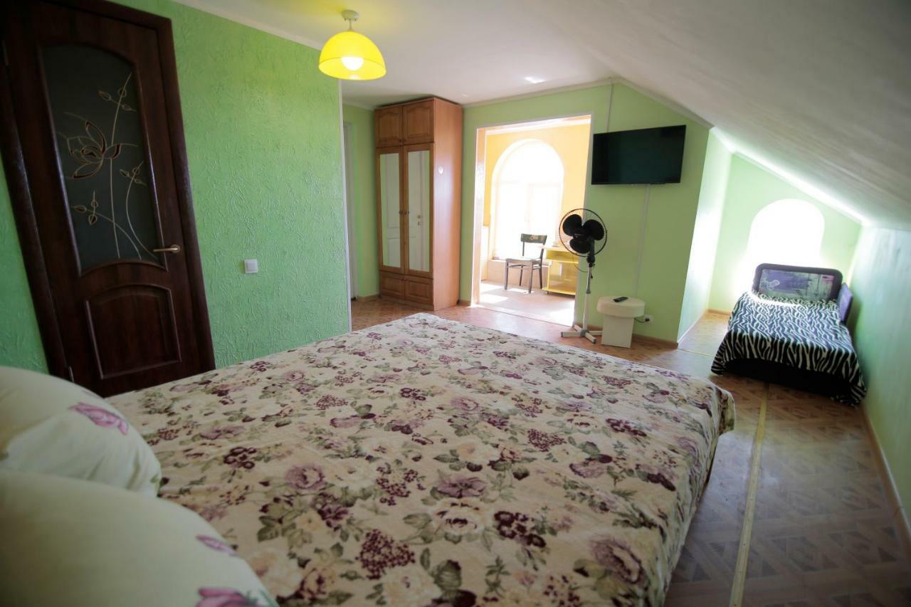 Guest House Kamenny Dom 카롤리노 부하즈 외부 사진