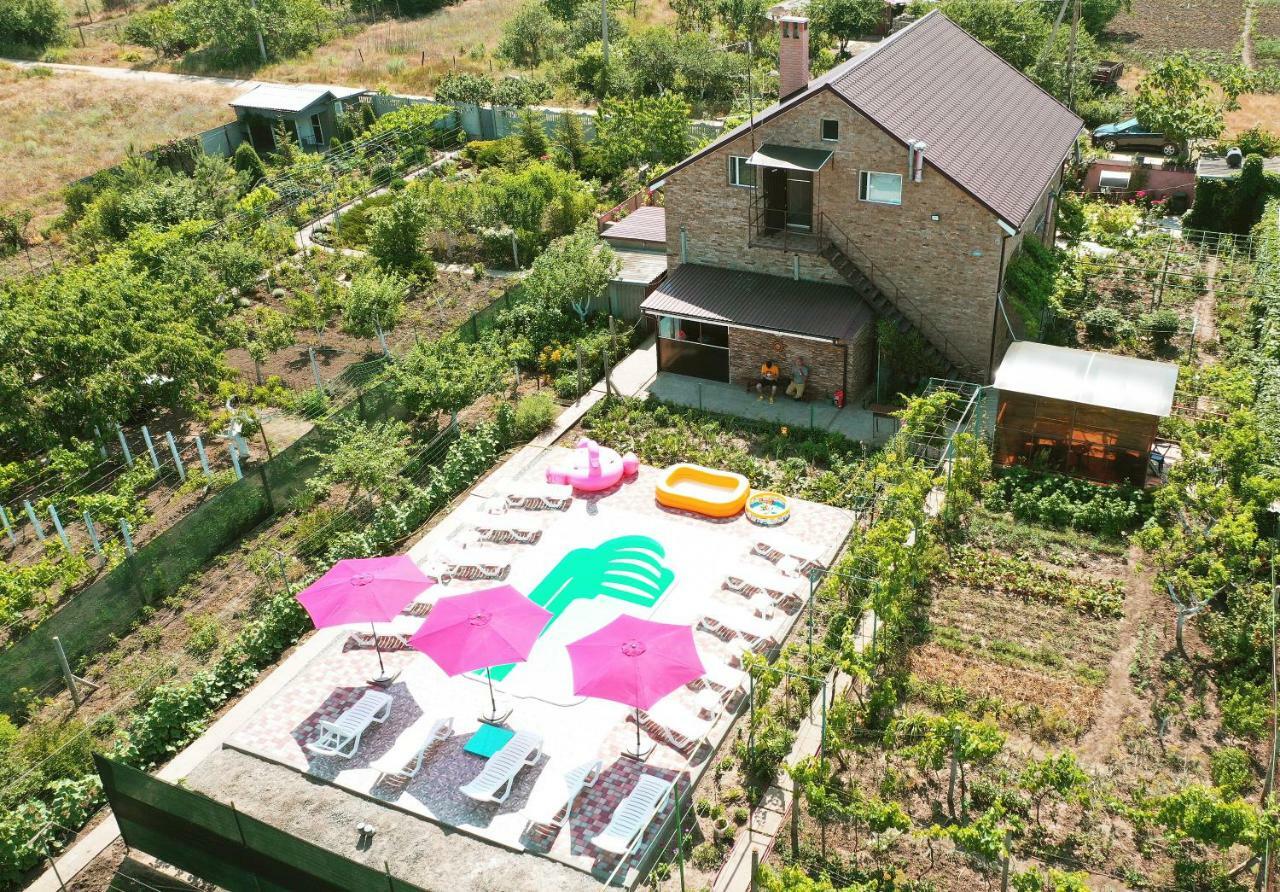 Guest House Kamenny Dom 카롤리노 부하즈 외부 사진